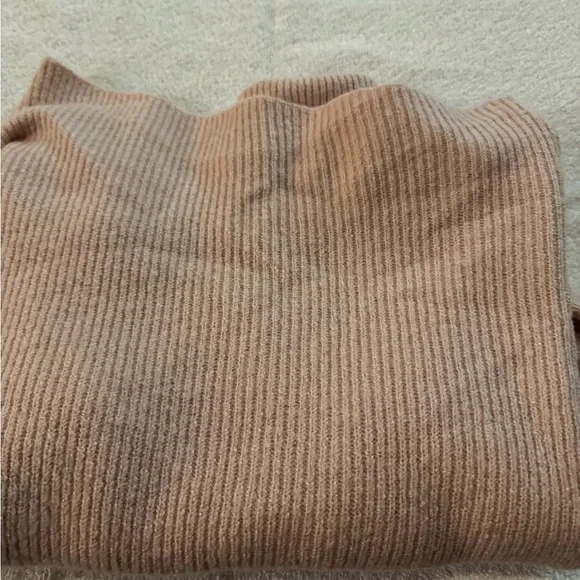 Treasure & Bond Ribbed One Shoulder Sweater - light pink - Picture 5 of 5